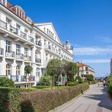 Haus Am Park 33 アパート Ostseebad Kühlungsborn